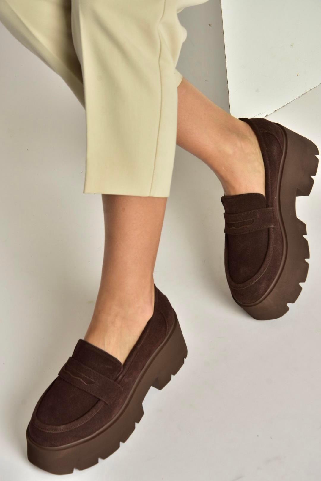 Y272972502 Kahverengi Süet Kalın Tabanlı Günlük Kadın Ayakkabı