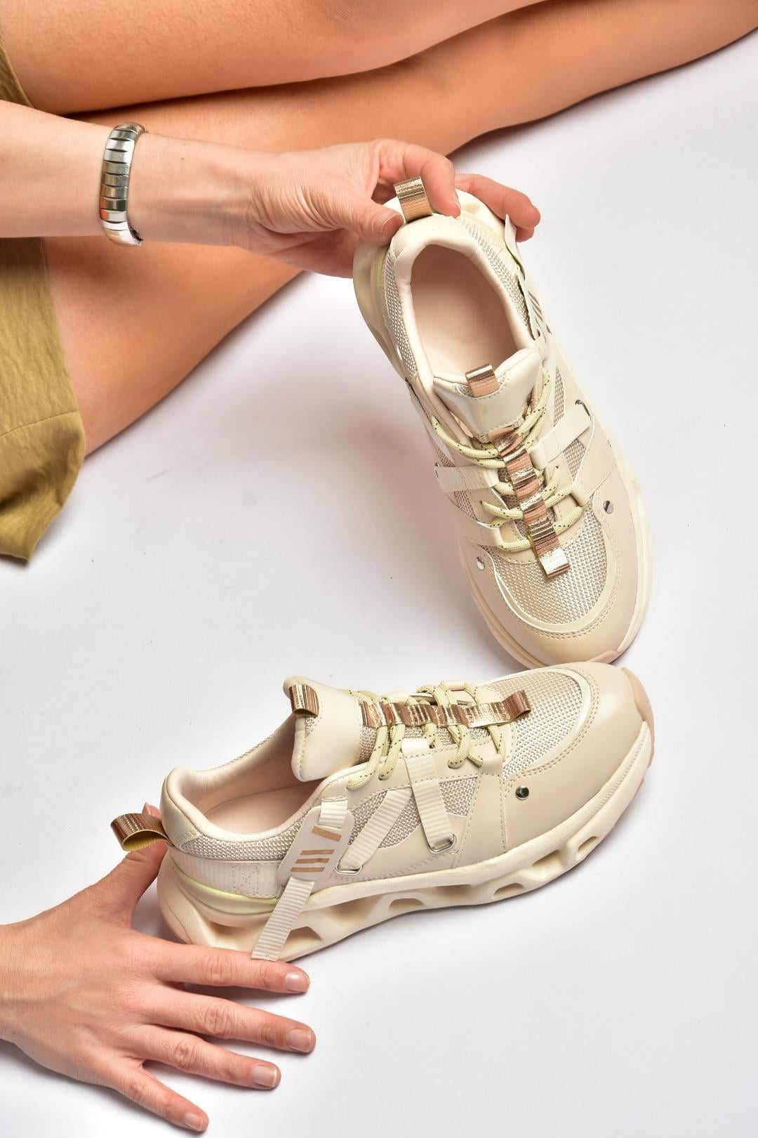 Y312611009 Bek Kalın Tabanlı Spor Ayakkabı Sneakers
