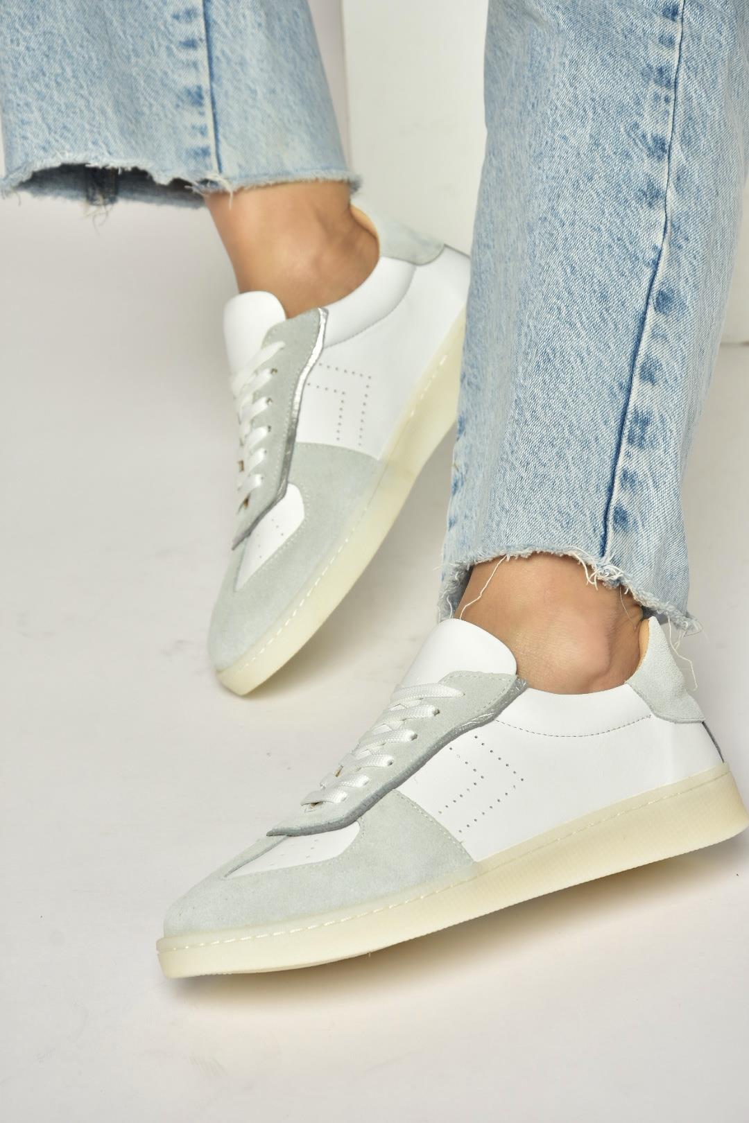 Y555201403 Beyaz Hakiki Deri Kadın Spor Ayakkabı Sneakers