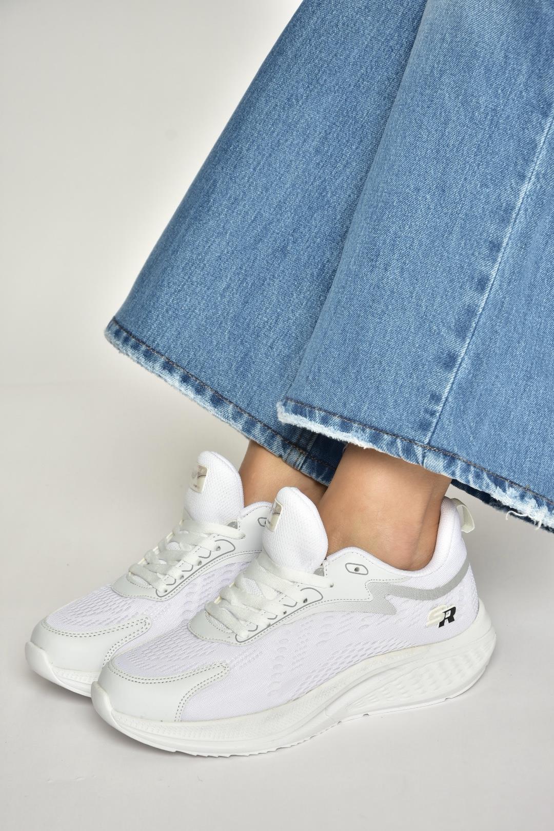 Y702500804 Beyaz Kumaş Kalın Tabanlı Spor Ayakkabı Sneakers