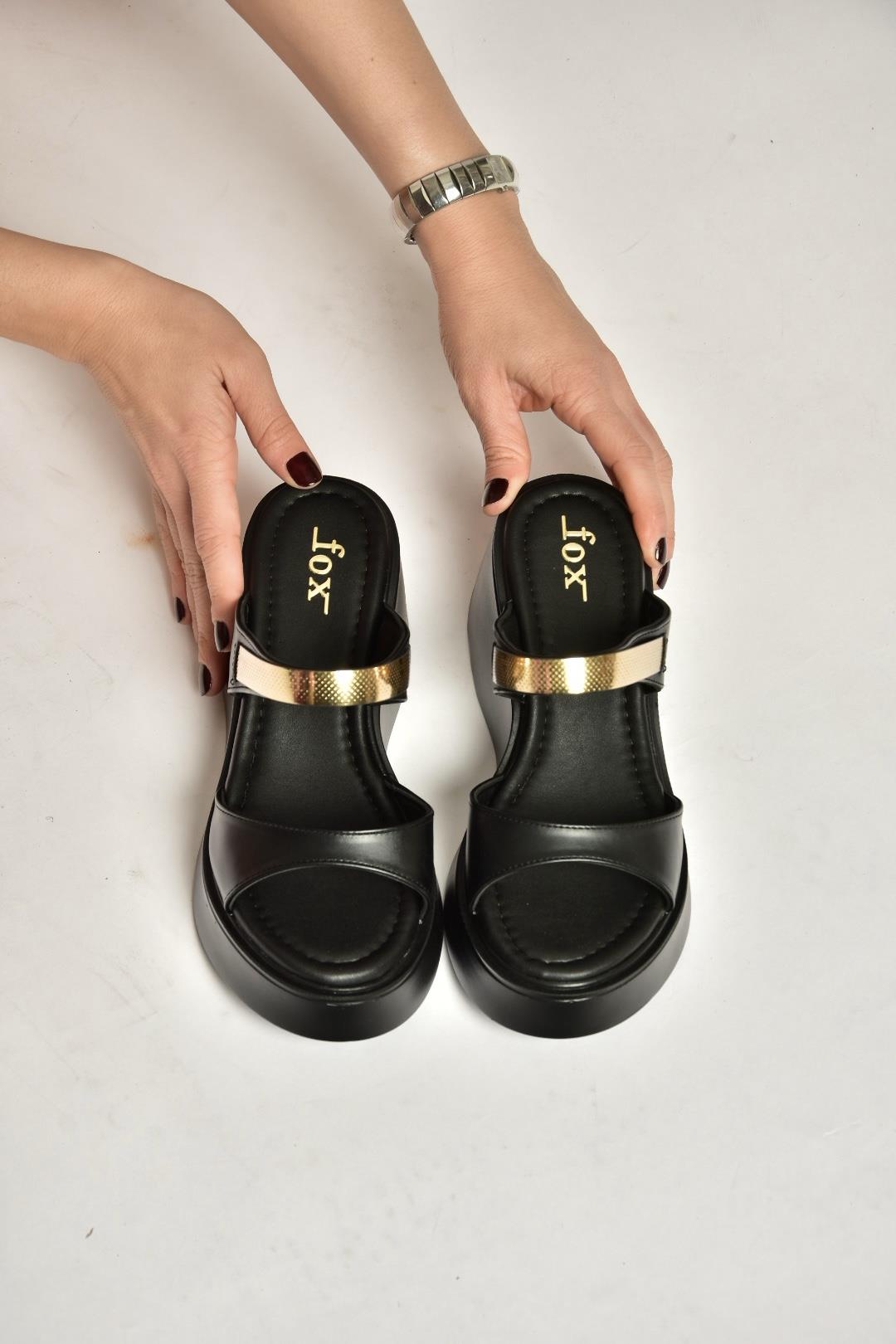 Y973518509 Siyah Kalın Tabanlı Kadın Terlik