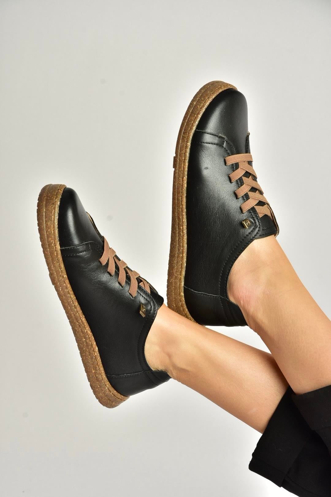 Y999364003 Siyah Hakiki Deri Kadın Spor Ayakkabı Sneakers