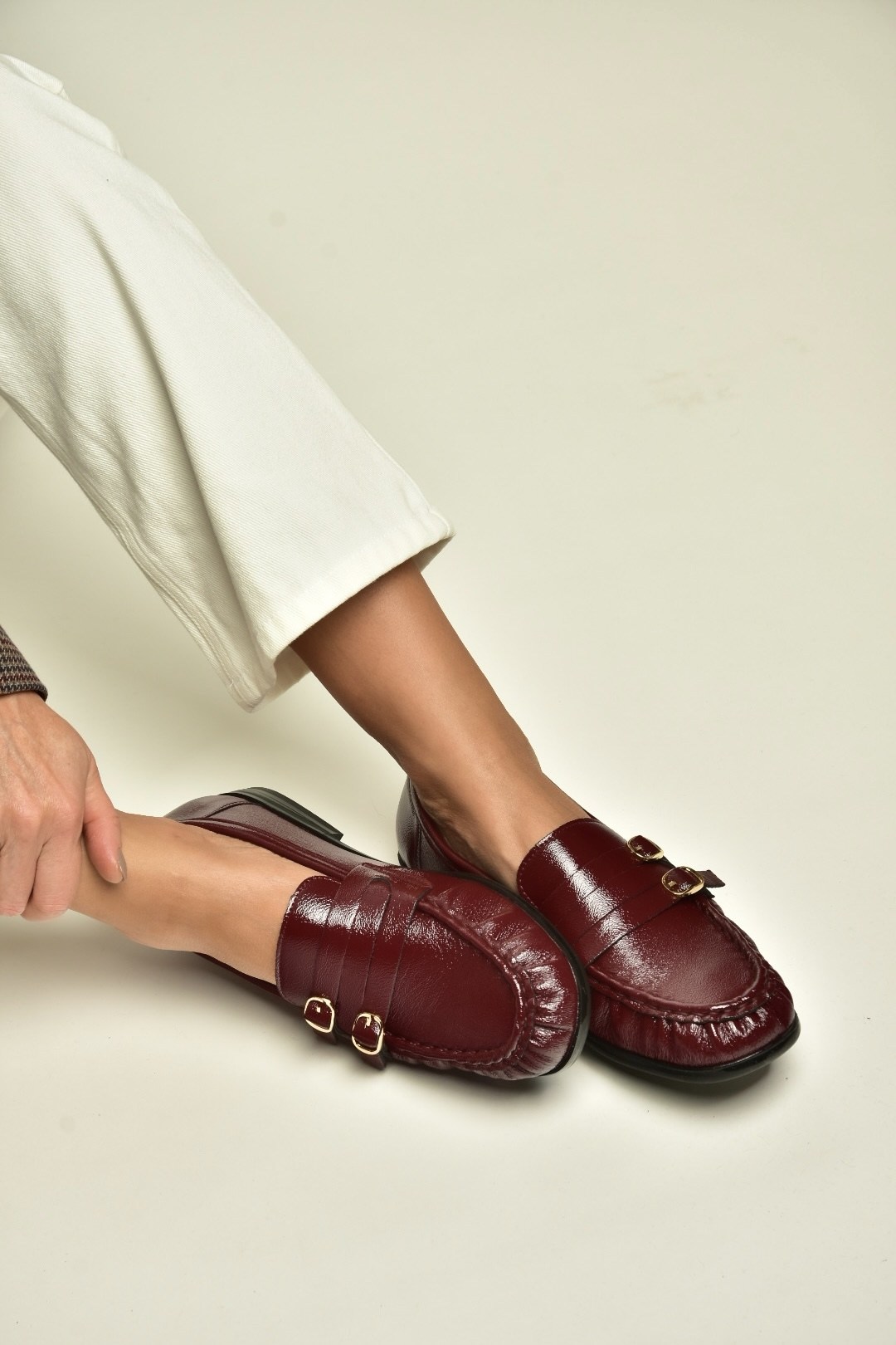 Z820024208 Bordo Rugan Büzgü Detaylı Çift Tokalı Loafer Ayakkabı