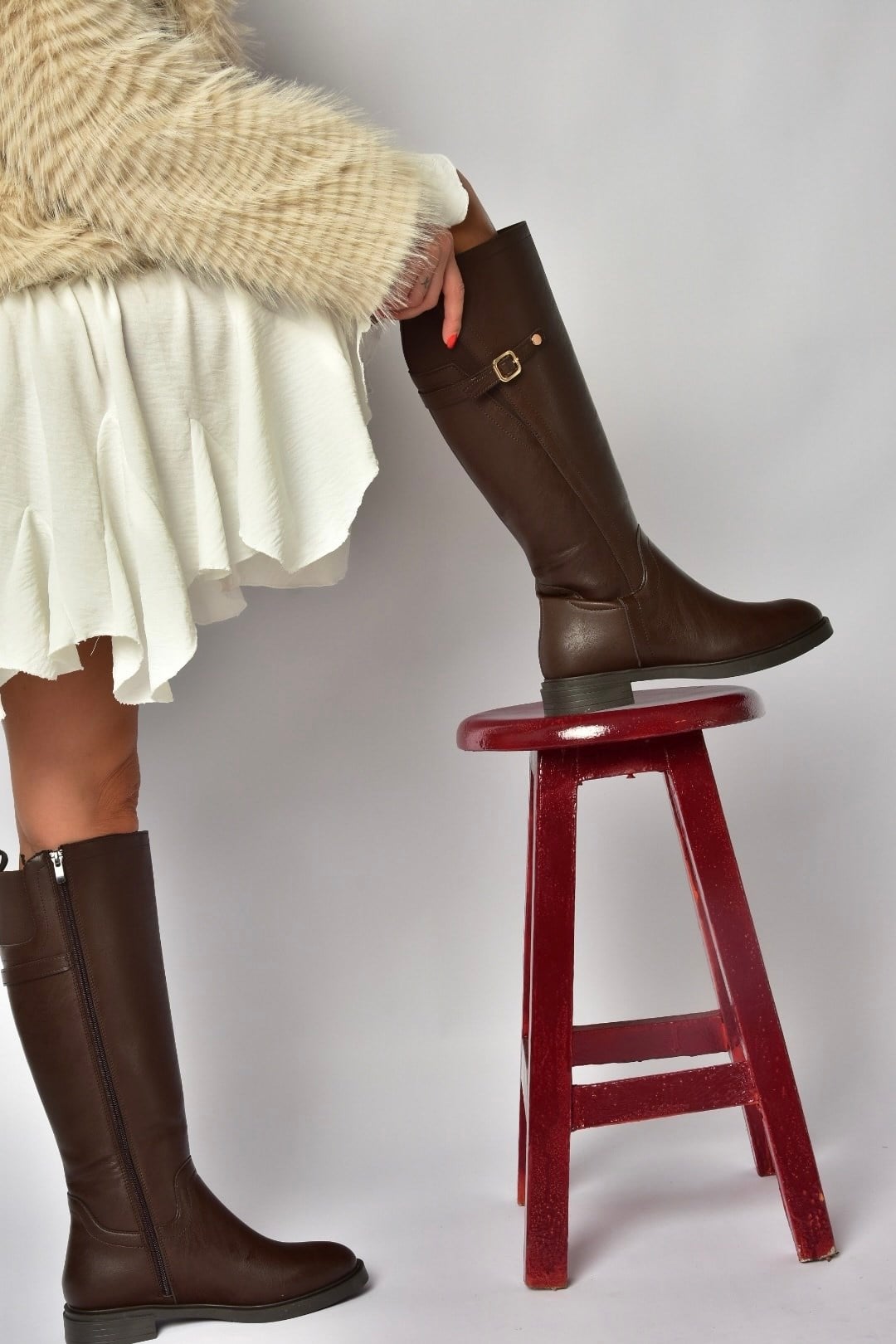 Z973552209 Kahverengi Düz Tabanlı Kadın Çizme
