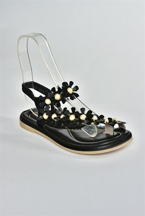 Siyah Çiçek Aplikeli Parmak Arası Kadın Sandalet M425375209