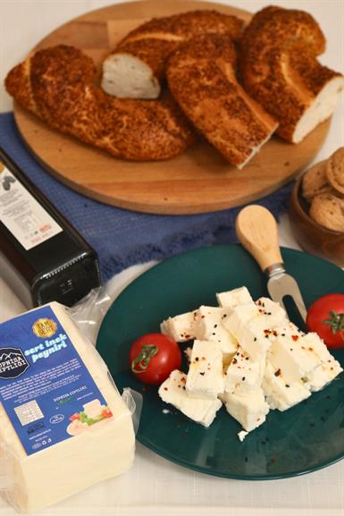 Full Hard Cow Cheese