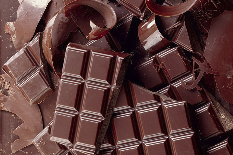 Şekersiz Çikolata: Sağlıklı ve Lezzetli Bir Tercih - Adnan Efendi