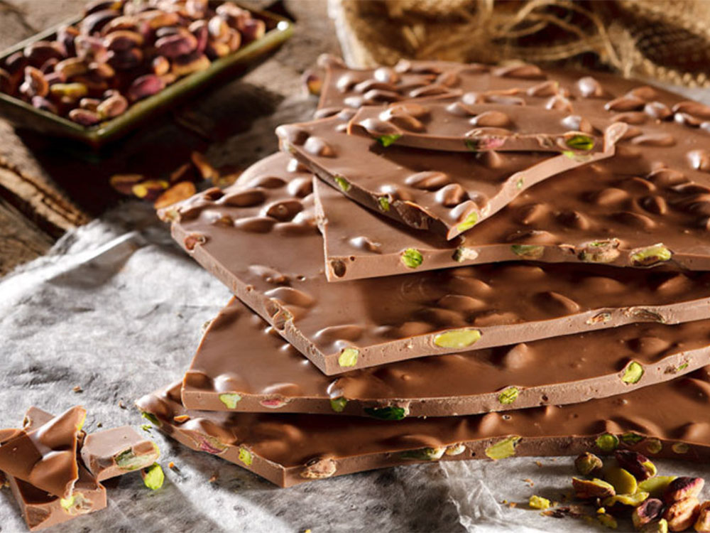 Fıstık ve Çikolatanın Uyum Dansı: Fıstıklı Çikolata - Adnan Efendi