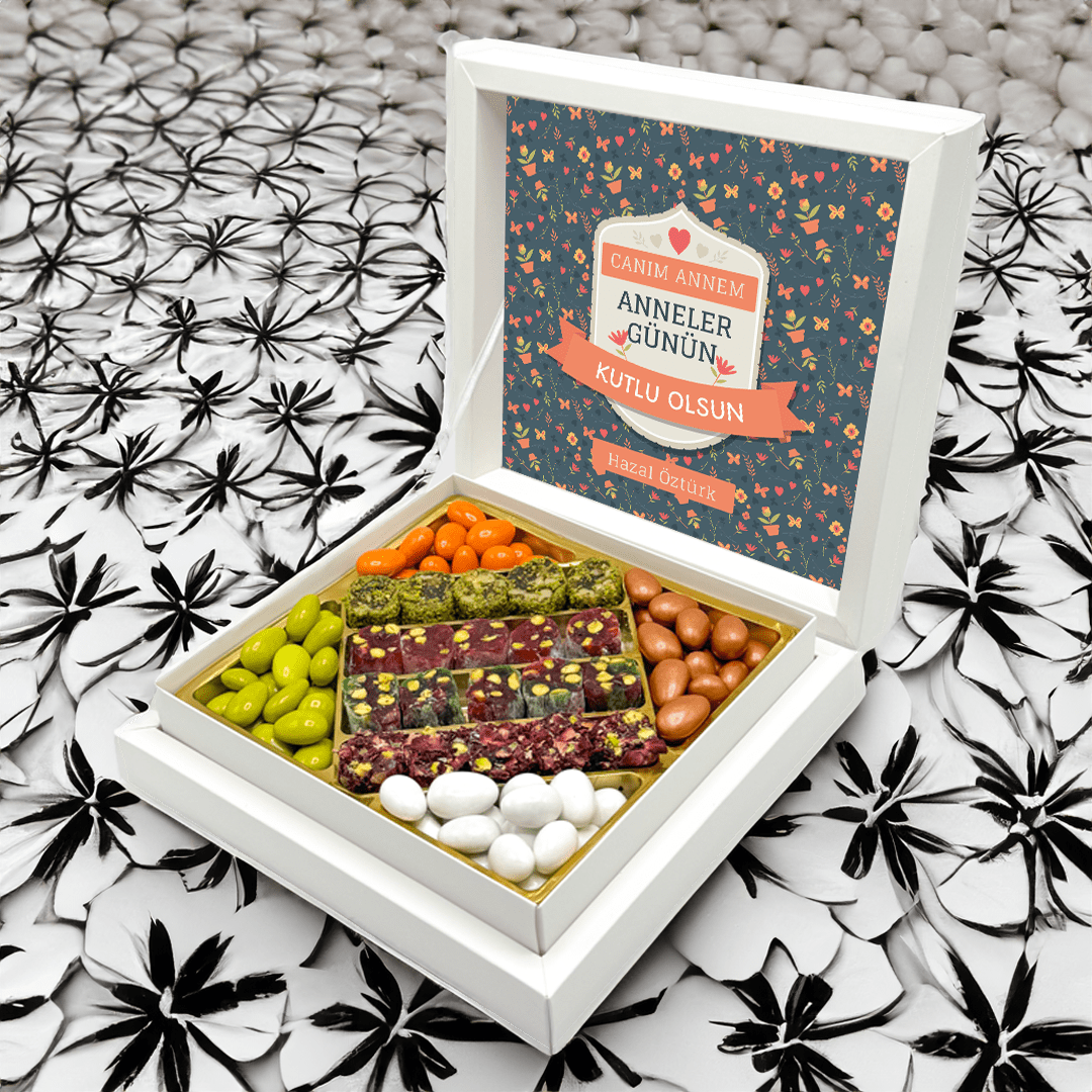 Anneler Günü Hediyesi İsim Baskılı Meyveli Şerit Lokum & Draje Metal Kutulu