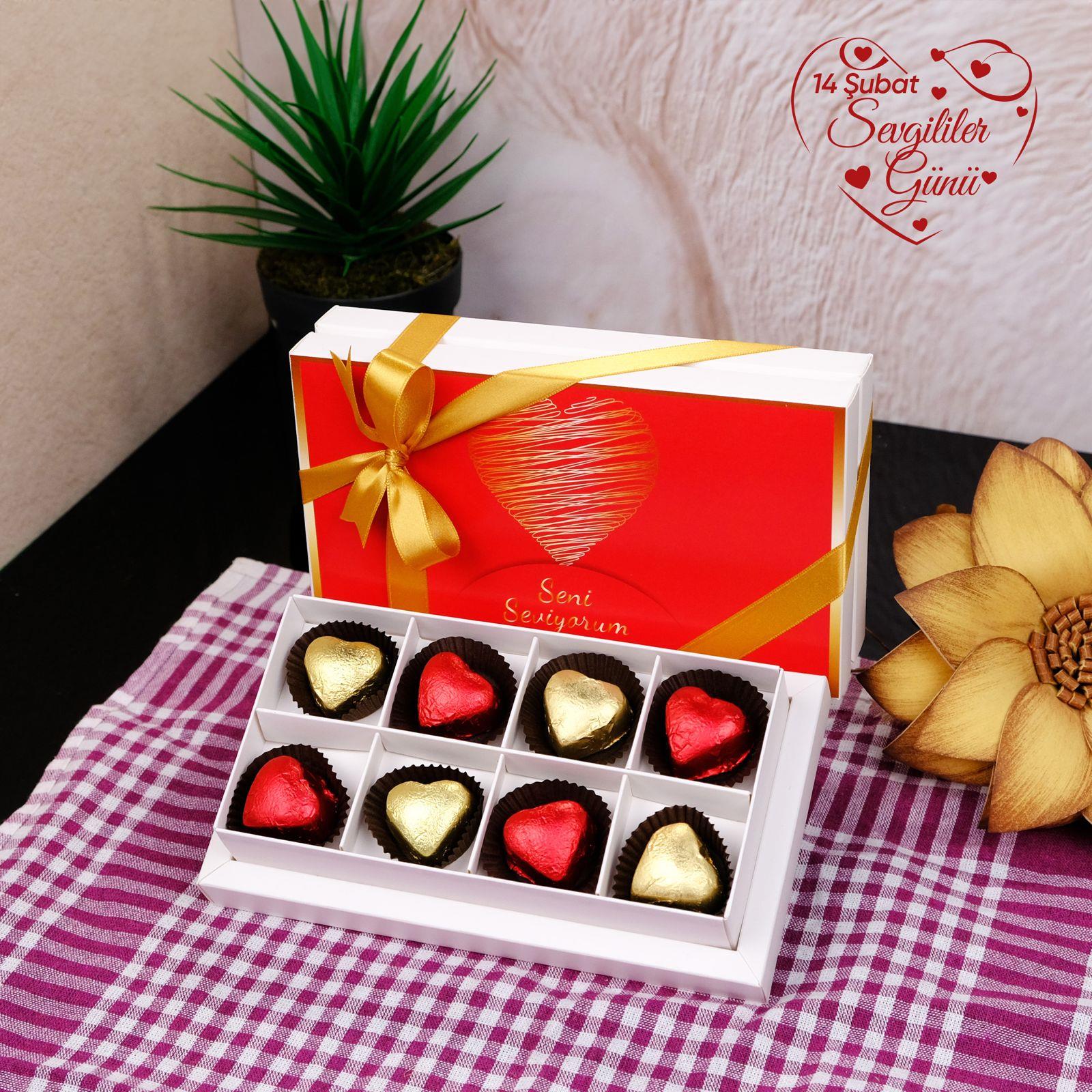 Sevgililer Gününe Kalpli Çikolata Kutusu 8 Bölmeli
