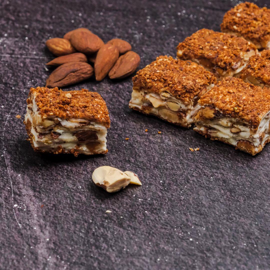Bademli Baklava Lokum