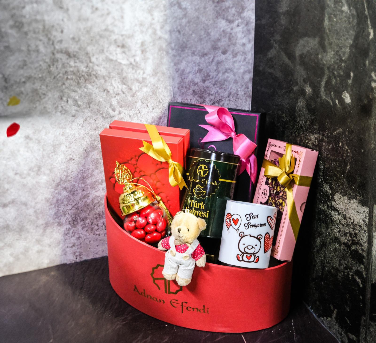 Özel Premium Sepet 8 Mart Kadınlar Günü