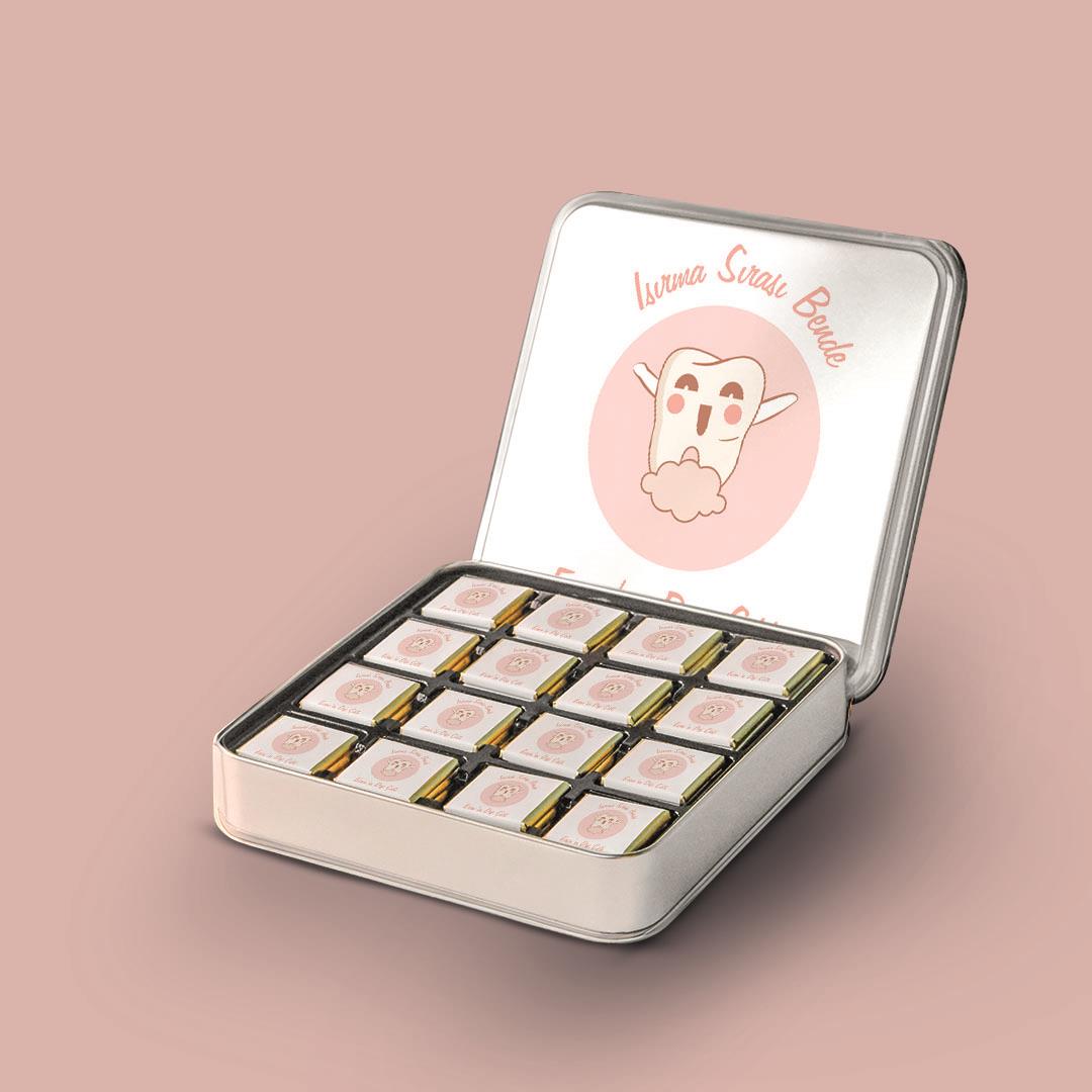 32 Adetli Diş Desenli Kız İlk Diş Metal Kutu Madlen Çikolata