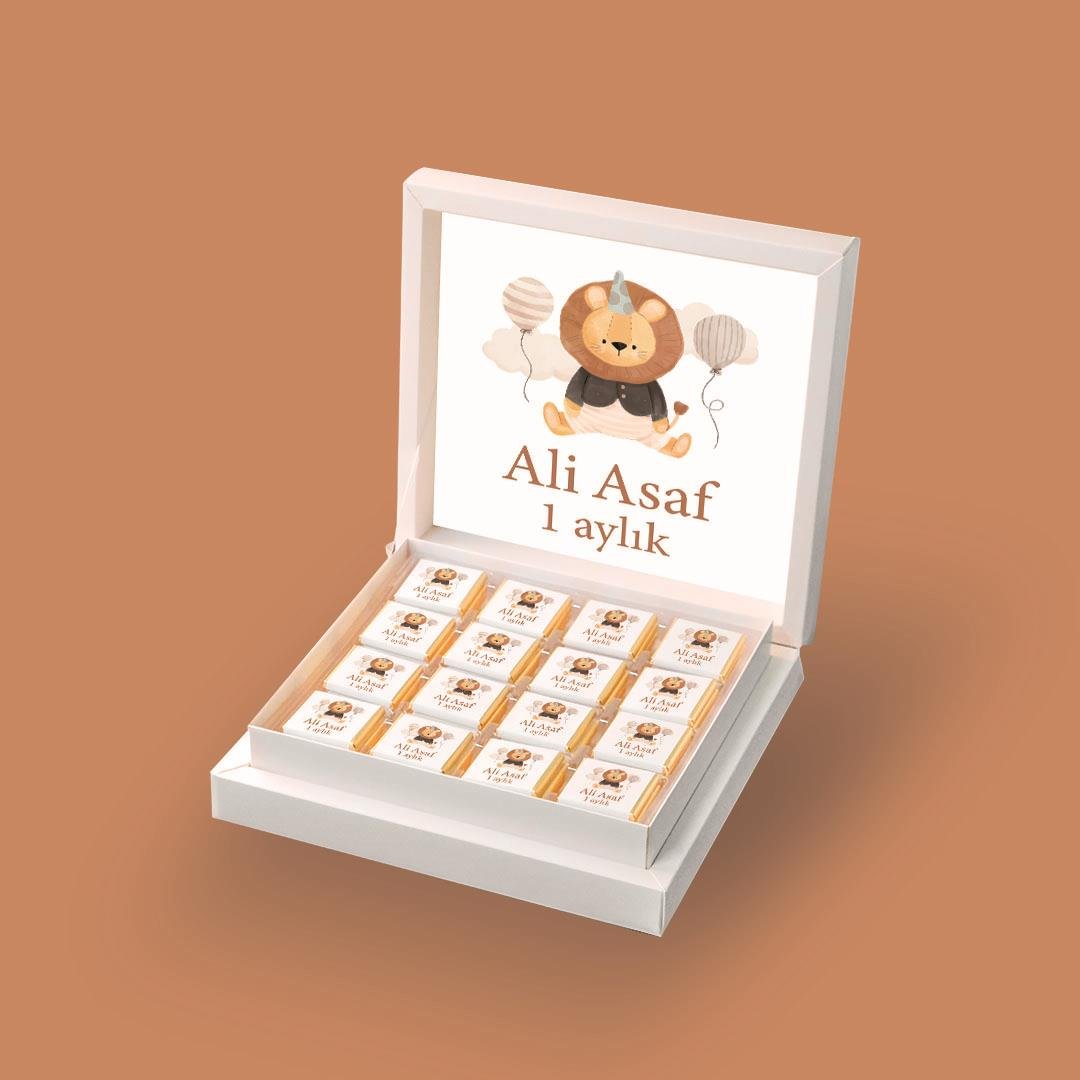 32 Adetli Madlen Erkek Bebek Çikolatası Aslan Desenli