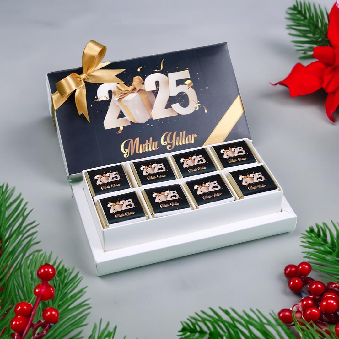 Hediyelik 24 Adetli Madlen Çikolata Yılbaşı Hediyesi