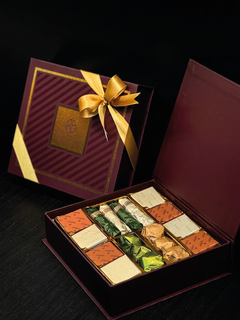 Hediyelik Çikolata Bordo Kitapçık Kutu
