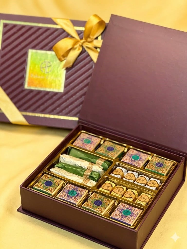 Premium Hediyelik Çikolata Bordo Kitapçık Kutu