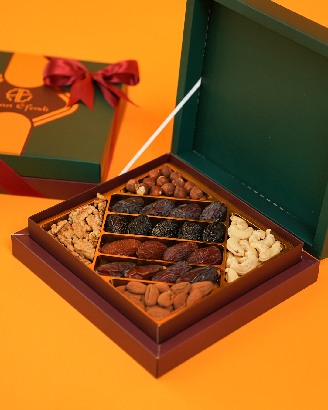 Hediyelik Karışık Hurma ve Kuruyemiş Kutusu