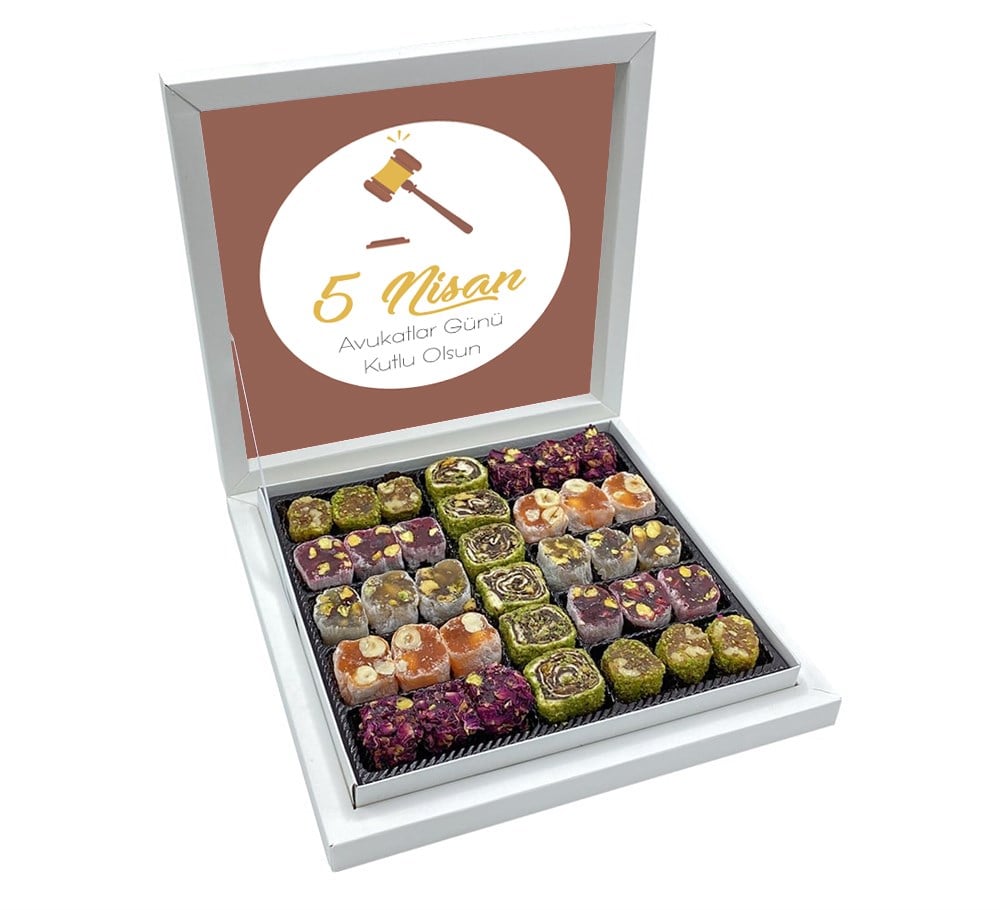 Avukatlar Günü Adalet Tokmağı Tasarımlı Special Lokum Sunum Kutulu