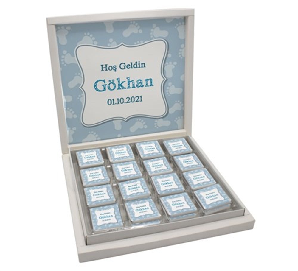 Ayak İzi Motifli Erkek Bebek Çikolatası (32 Adet)