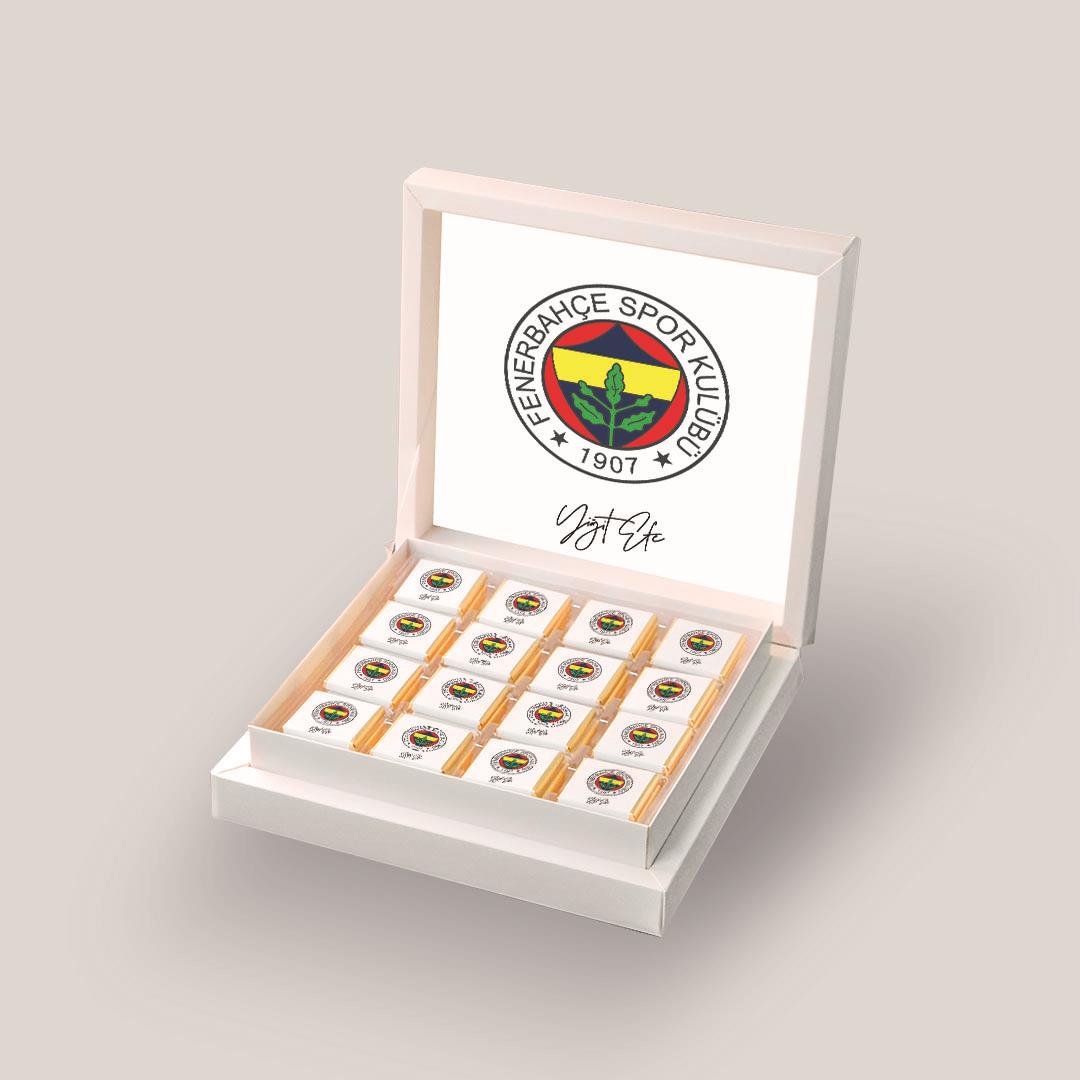 32 Adet Madlen Taraftar Bebek Çikolatası Fenerbahçe Amblem Desenli