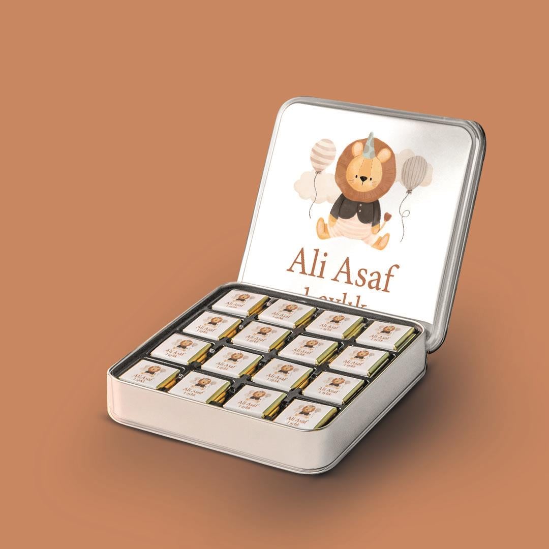 32 Adetli Aslan Desenli Metal Kutu Madlen Çikolata	