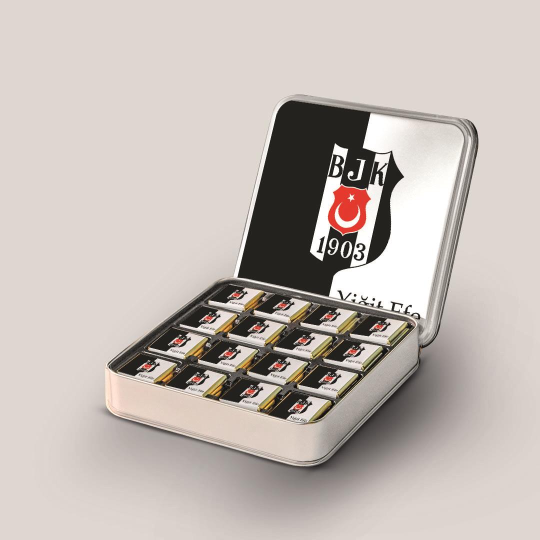 32 Adetli Siyah Beyaz Beşiktaş Amblem Desenli Taraftar Bebek Metal Kutu Madlen