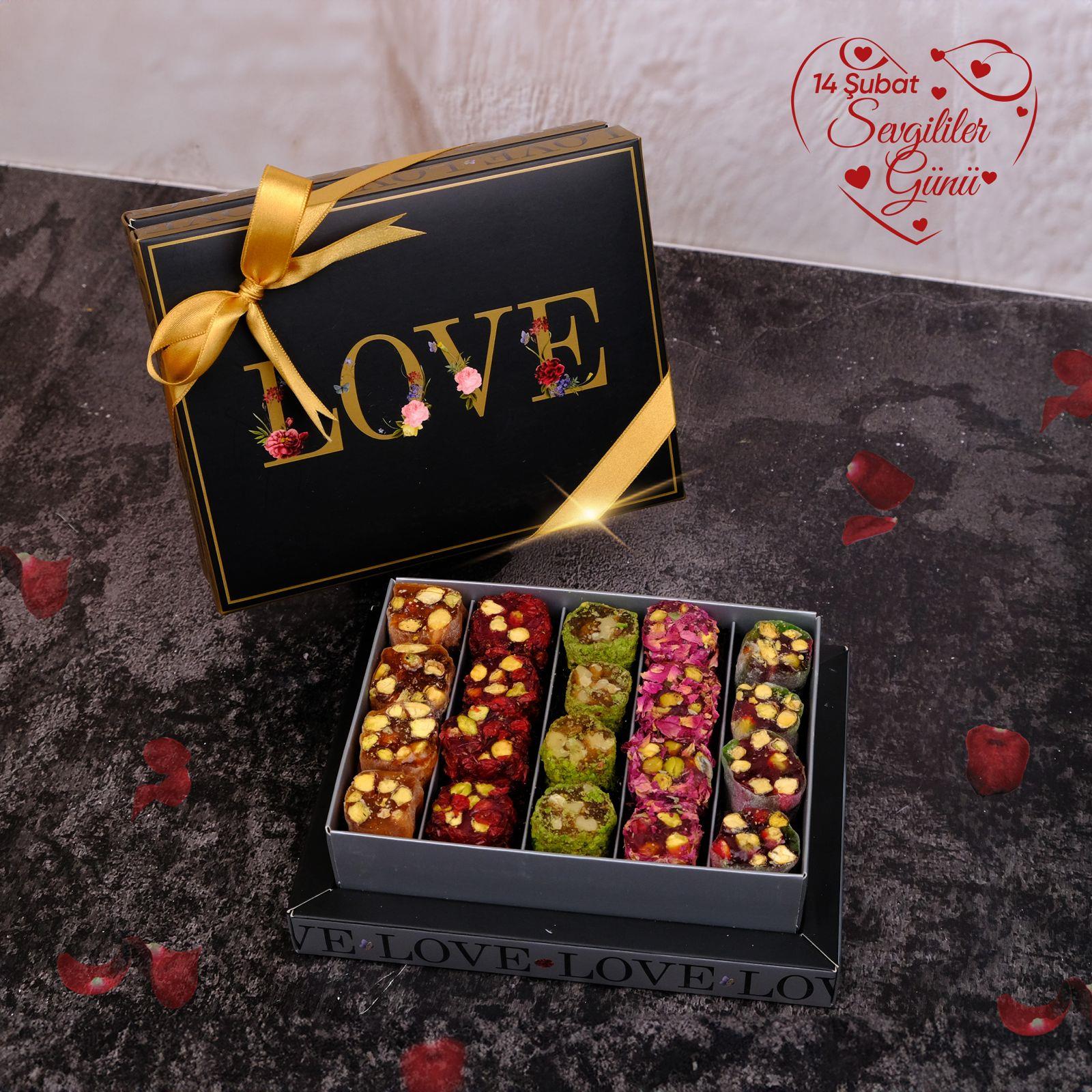 Love Yazılı Meyveli Şerit Lokum Sevgiliye Hediye