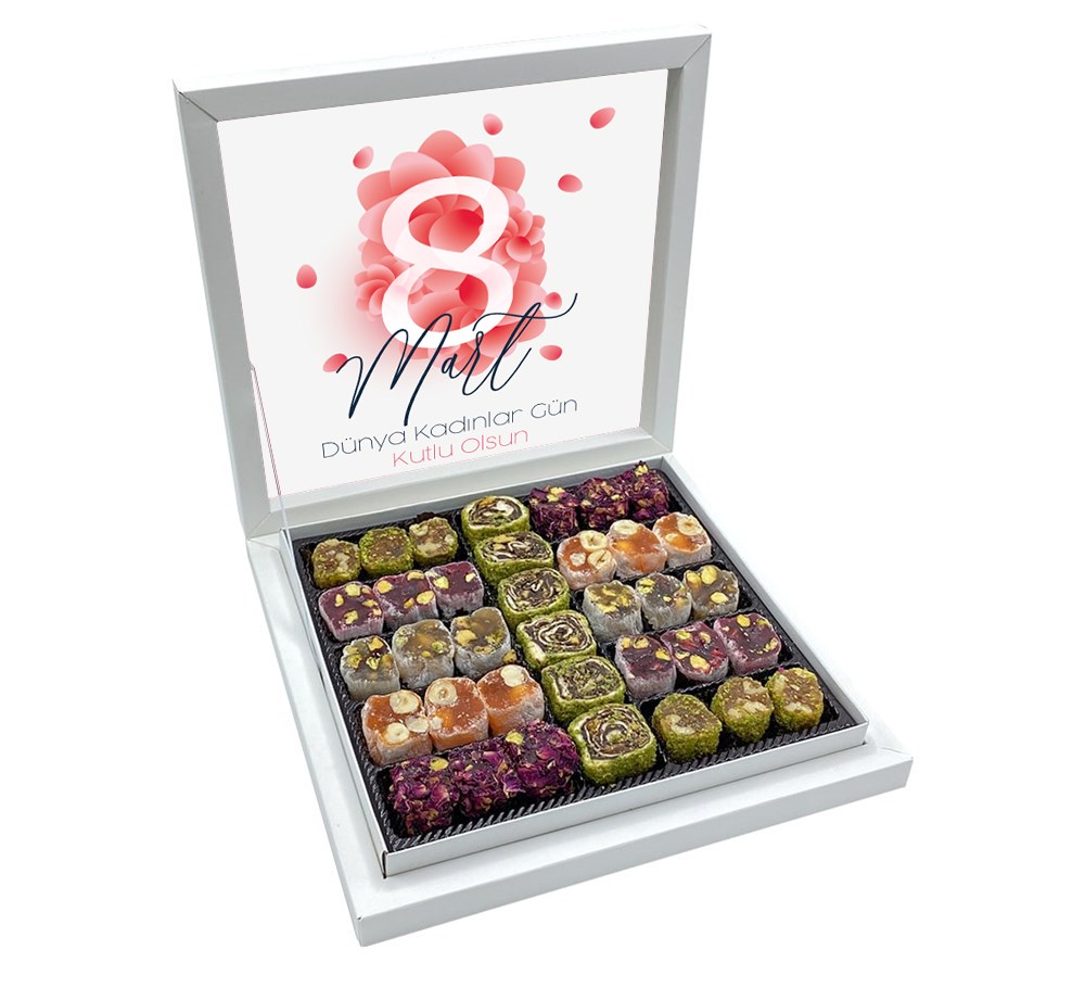 Kadınlar Günü Beyaz Çiçekli Special Lokum