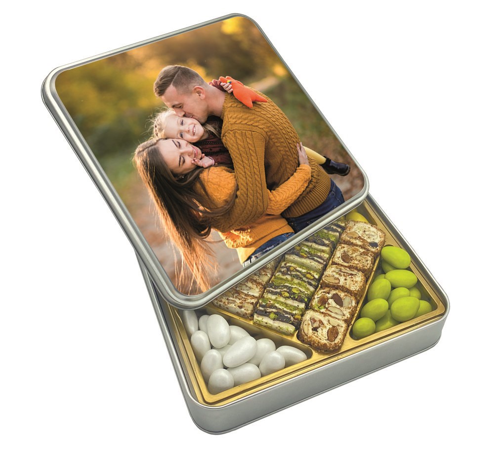 Kişiye Özel Fotoğraflı Special Baklava Lokum & Draje Metal Kutulu