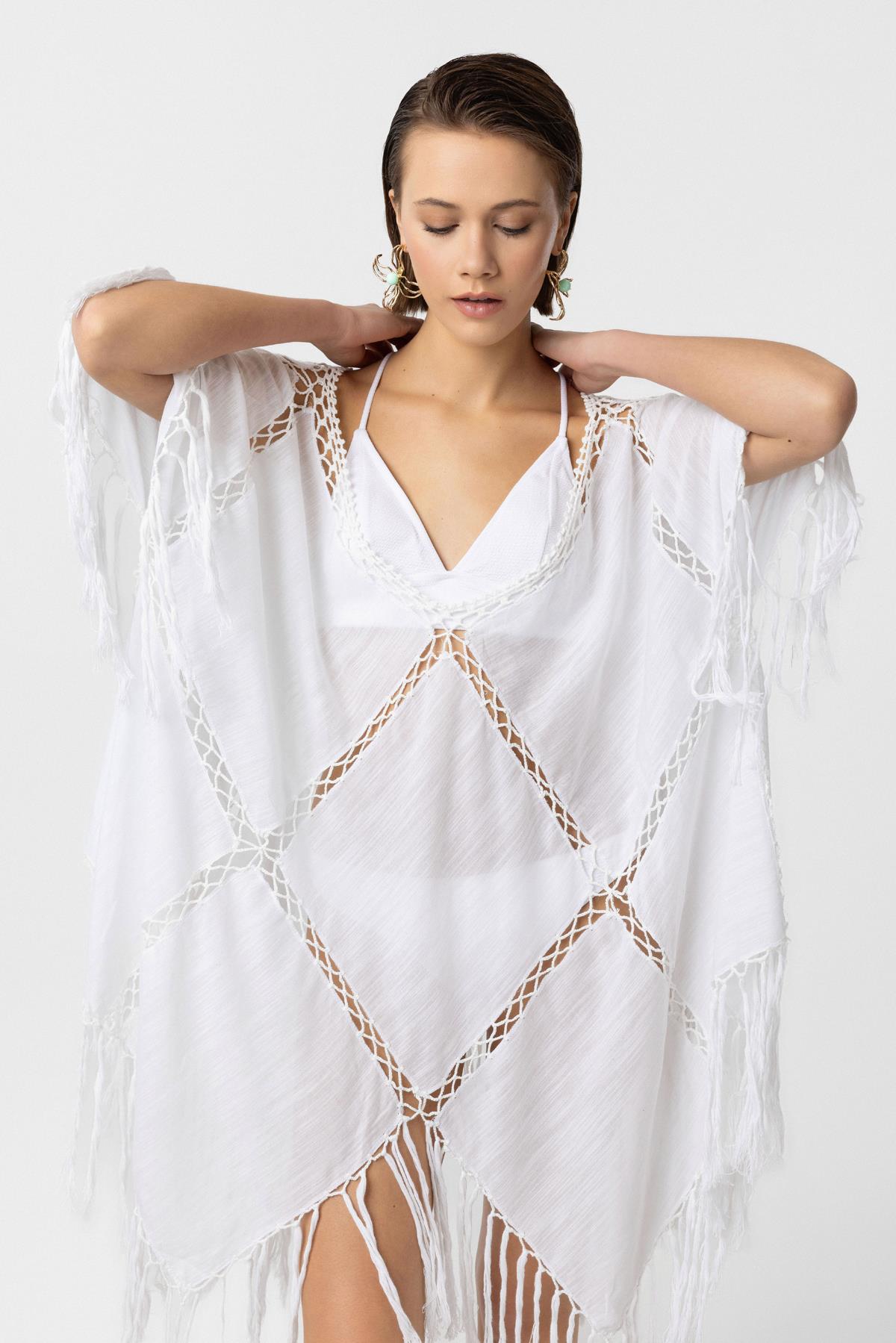 Beyaz Püskül Detaylı V Yaka Bohem Plaj Panço Elbise