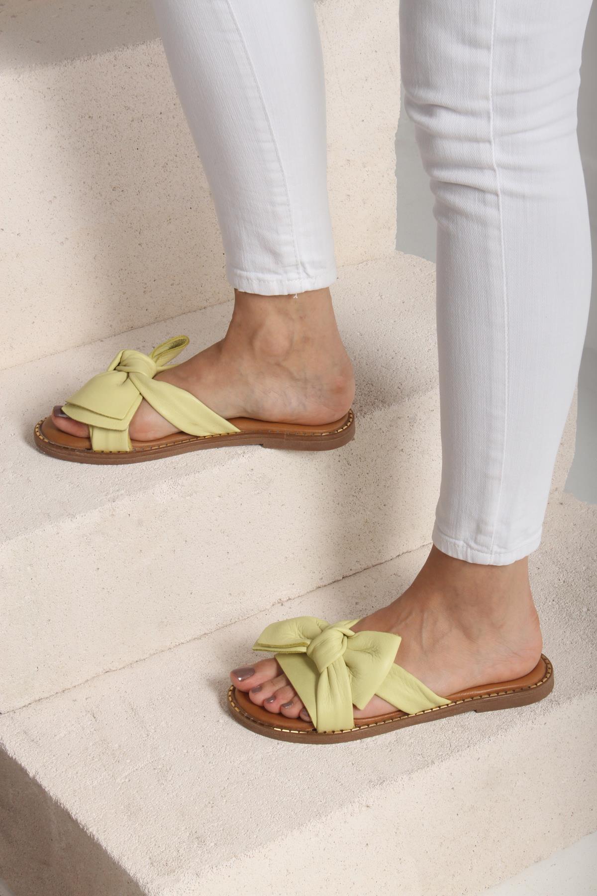 Yeşil Hakiki Deri Tabanı Kahve Yumuşak Hakiki Deri Kadın Yazlık Terlik