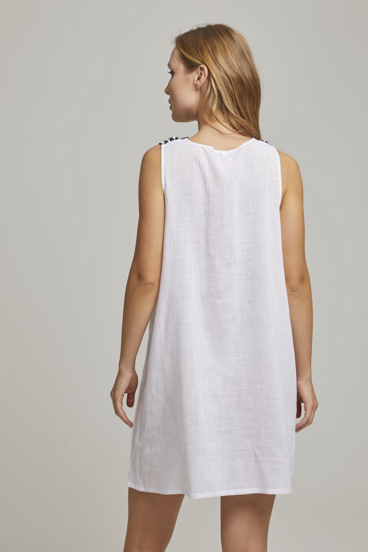 Beyaz Şile Bezi İşlemeli Kolsuz Elbise | Gerçek Deri Gerçek Moda | Deriderim
