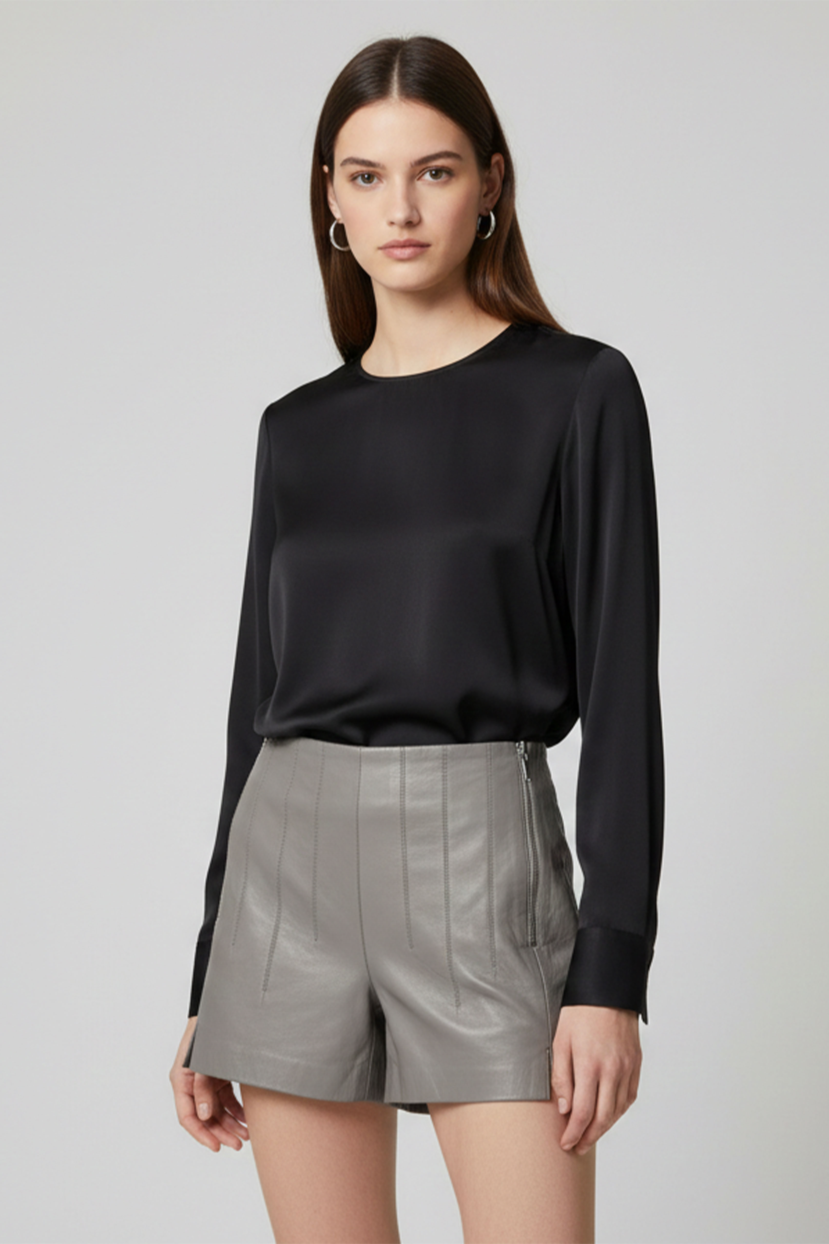 Gri Kadın Hakiki Deri Şort