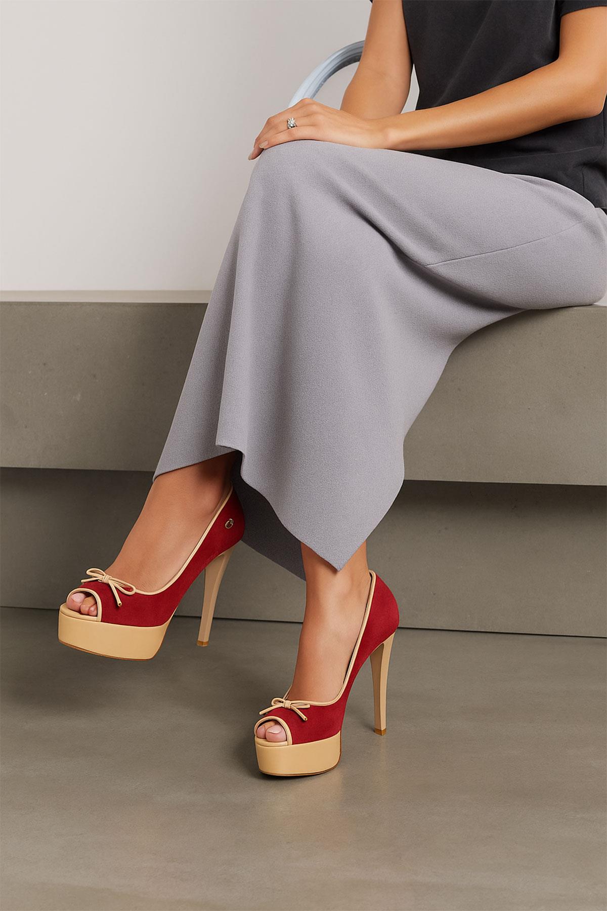 Kırmızı Süet Fiyonk Detaylı Platform Topuklu Ayakkabı