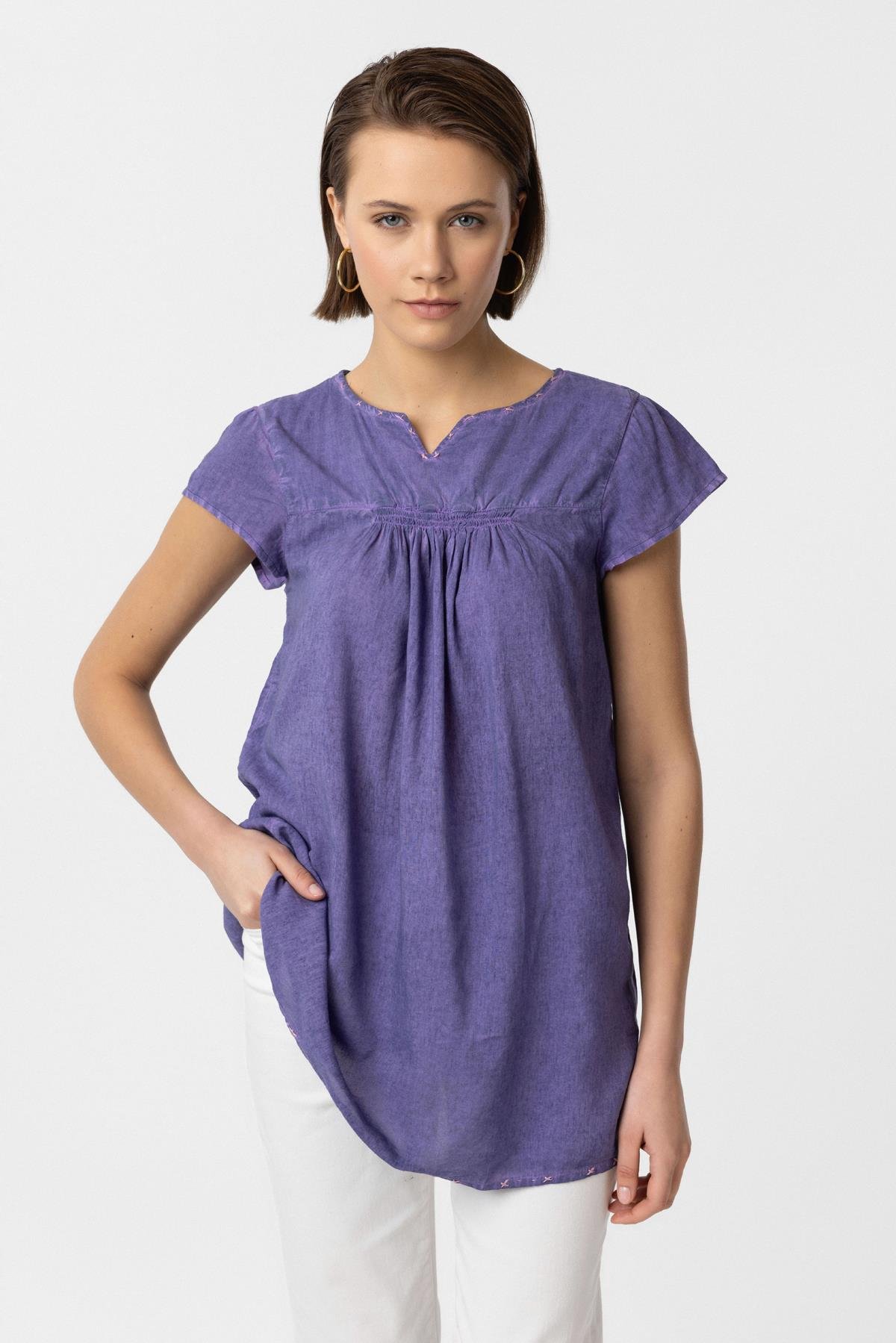 Mor Sırtı Nakışlı Kısa Kollu Pamuklu Gömlek Bluz