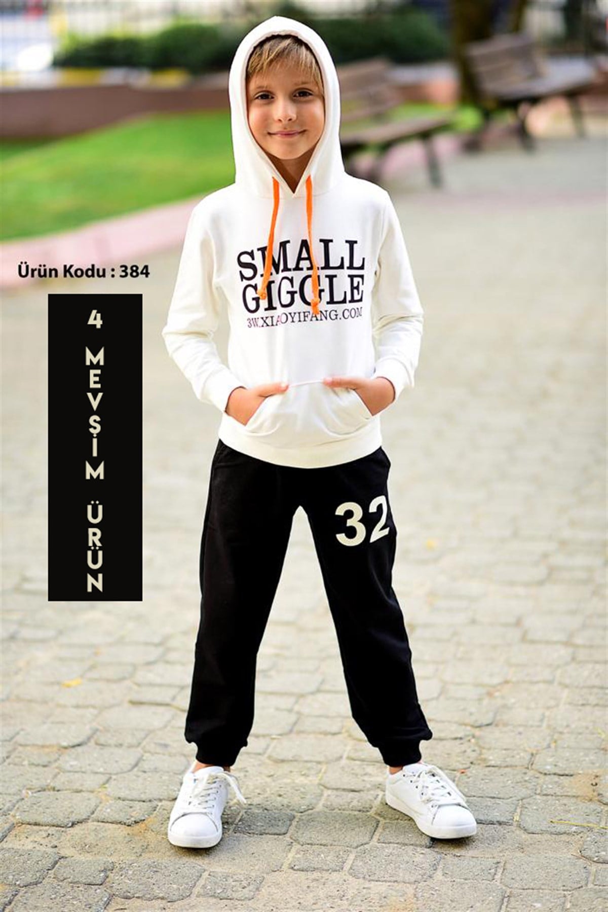 KAPÜŞONLU 4 MEVSİM EŞOFMAN TAKIMI