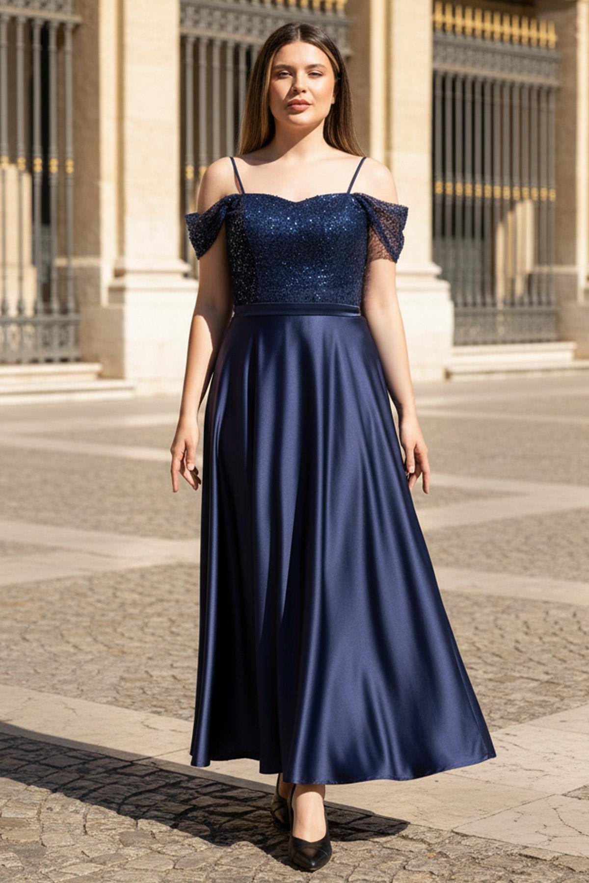  Trägerloses Abendkleid mit Pailletten und Satin in Marineblau MDV386