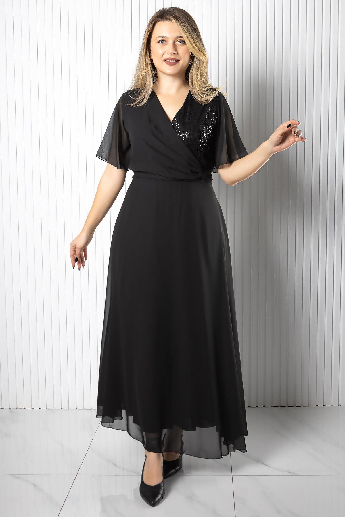 Pul Payet Detaylı Şifon Elbise