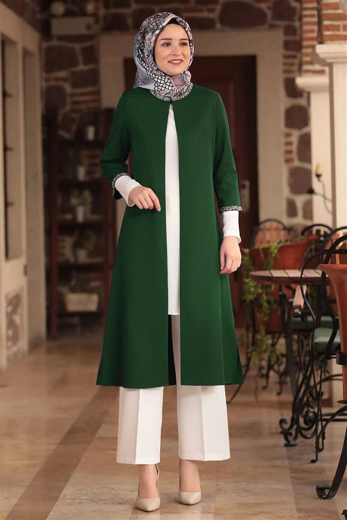 AMH122-ZÜMRÜTAmine Hüma