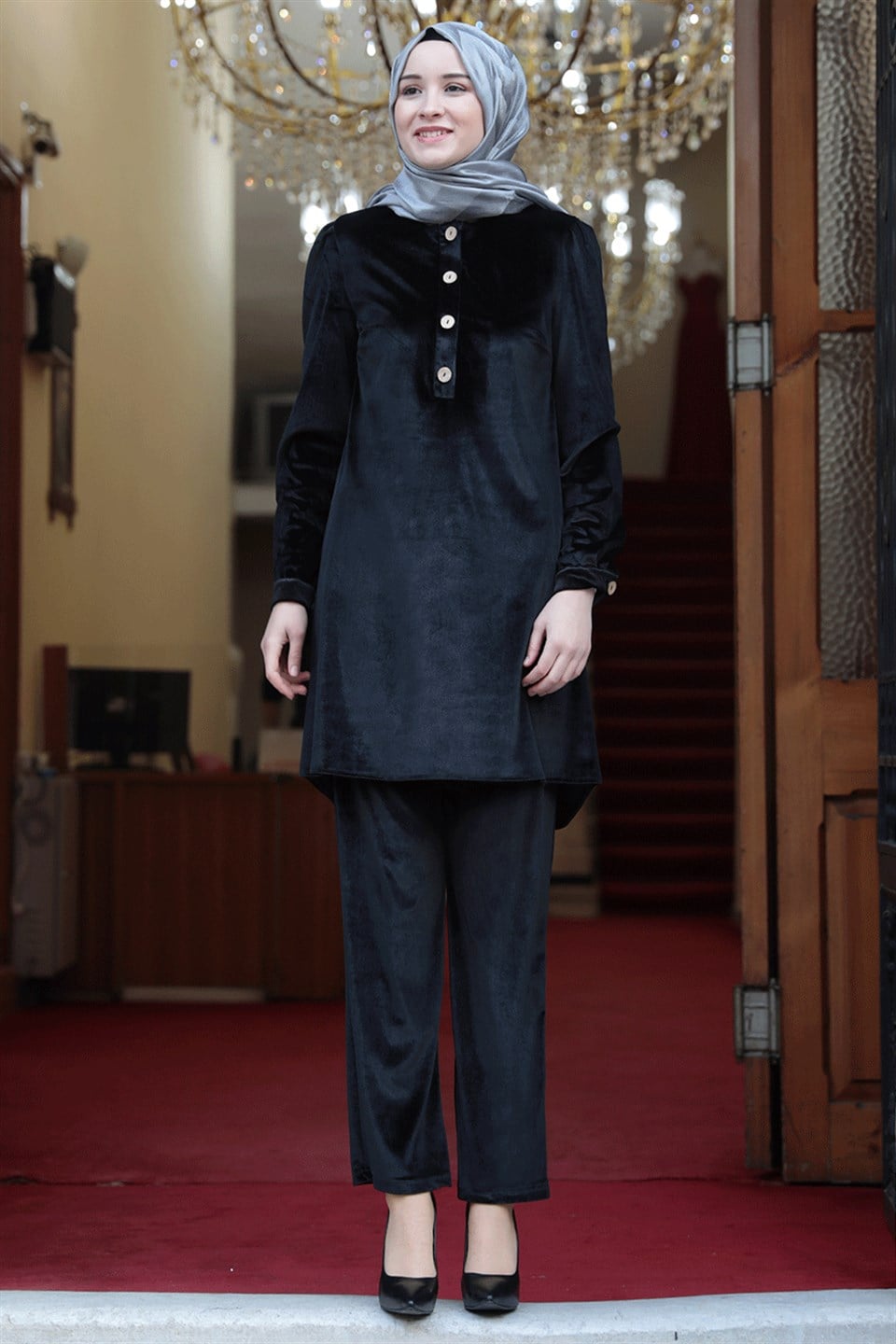 AMH514-SİYAHAmine Hüma