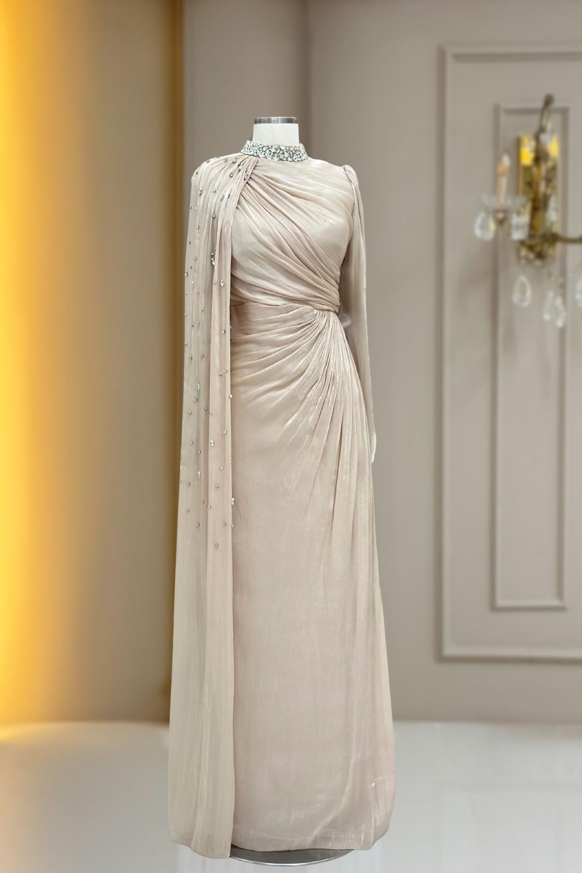 Helen Abiye GoldAMH1130AMH1130-GoldAmine Hüma