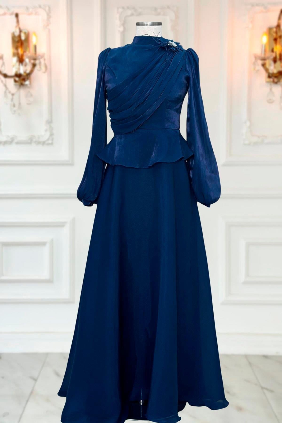 Gaye AbiyeAMH1070-LACİVERTAmine Hüma