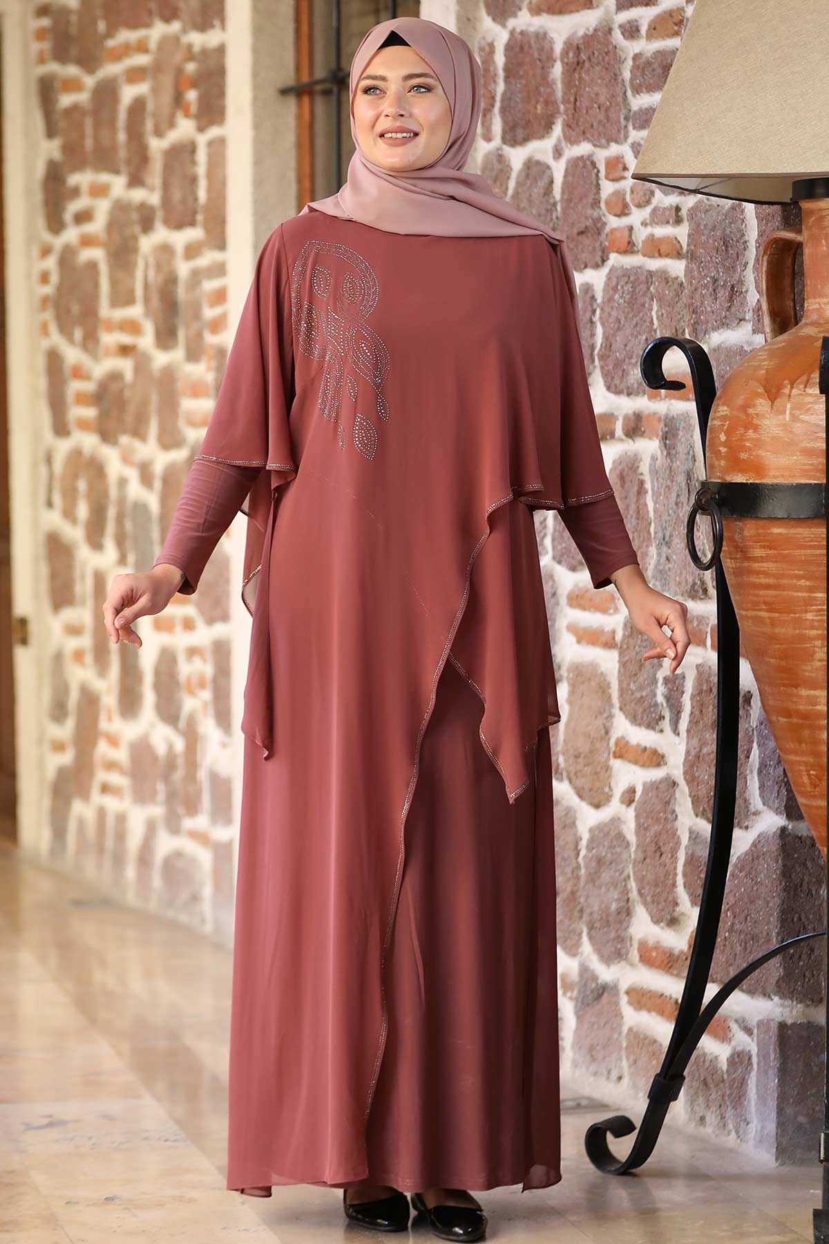 AYLİN ABİYEAMH620-KİREMİTAmine Hüma