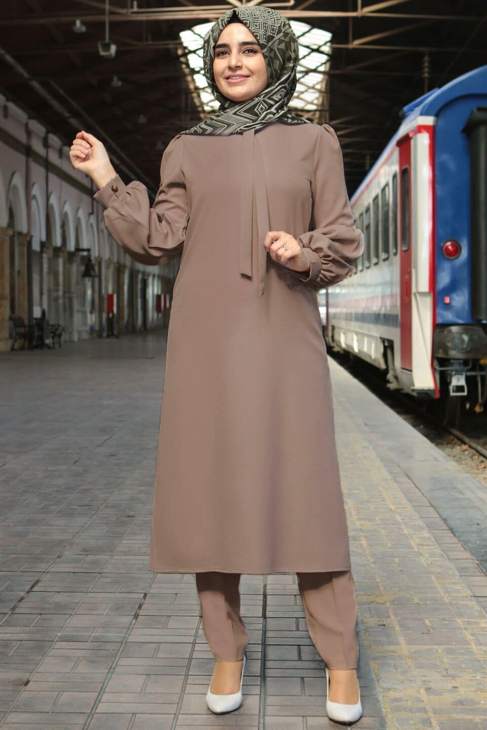 Tunika - Hose - 2'er Set - Krepp - Ohne Innenfutter - Rundhalsausschnitt - Nerz - FHM492