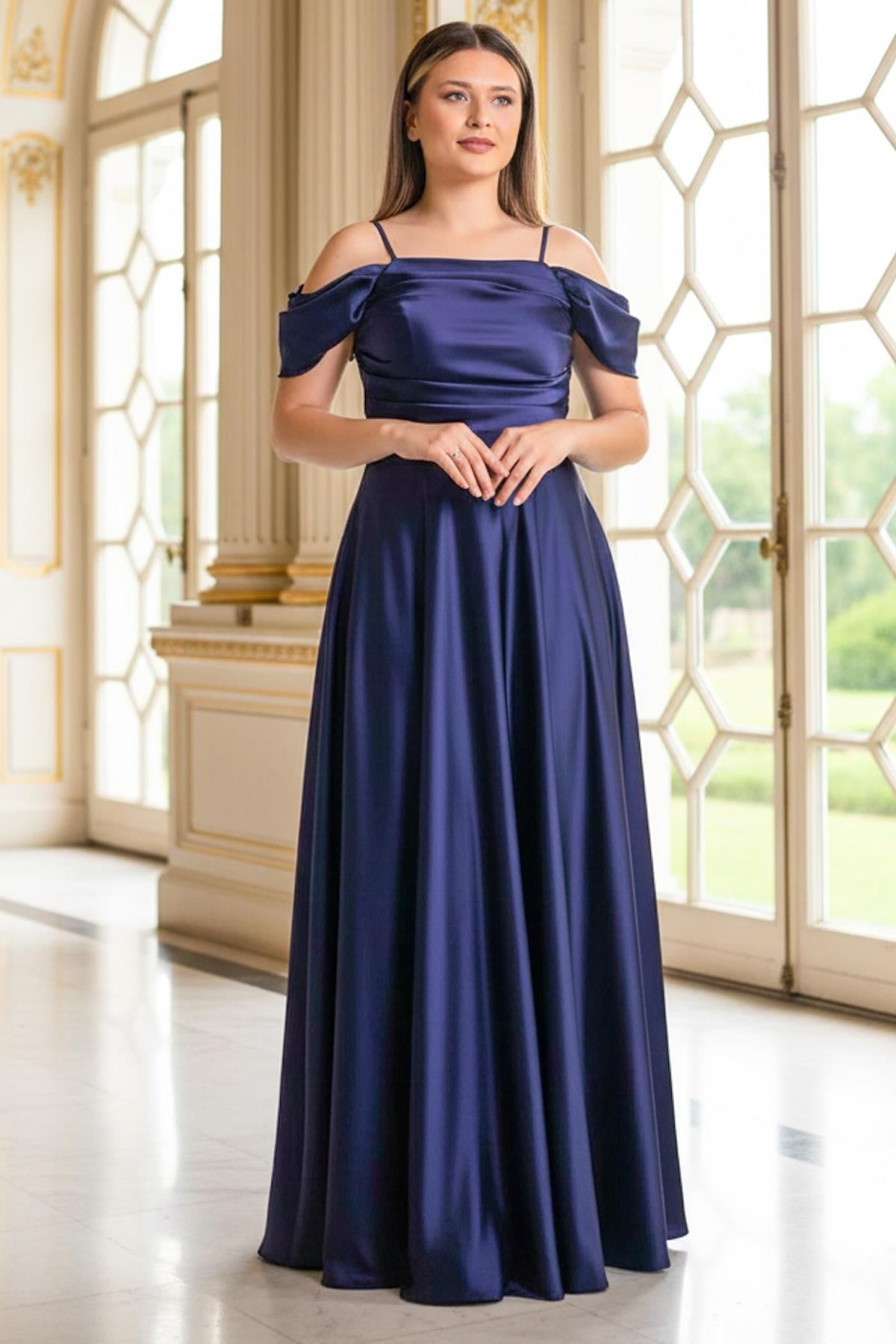  Trägerloses Abendkleid aus Satin Farbe Marineblau MDV388MDV388-LACİVERTModaviki