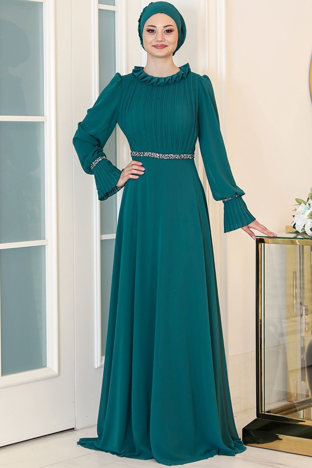 slim fit dress slacks Emerald Velvet Turtle Neck Hijab Henna Formal Caftan Dress With Detach –  Sultan Dress