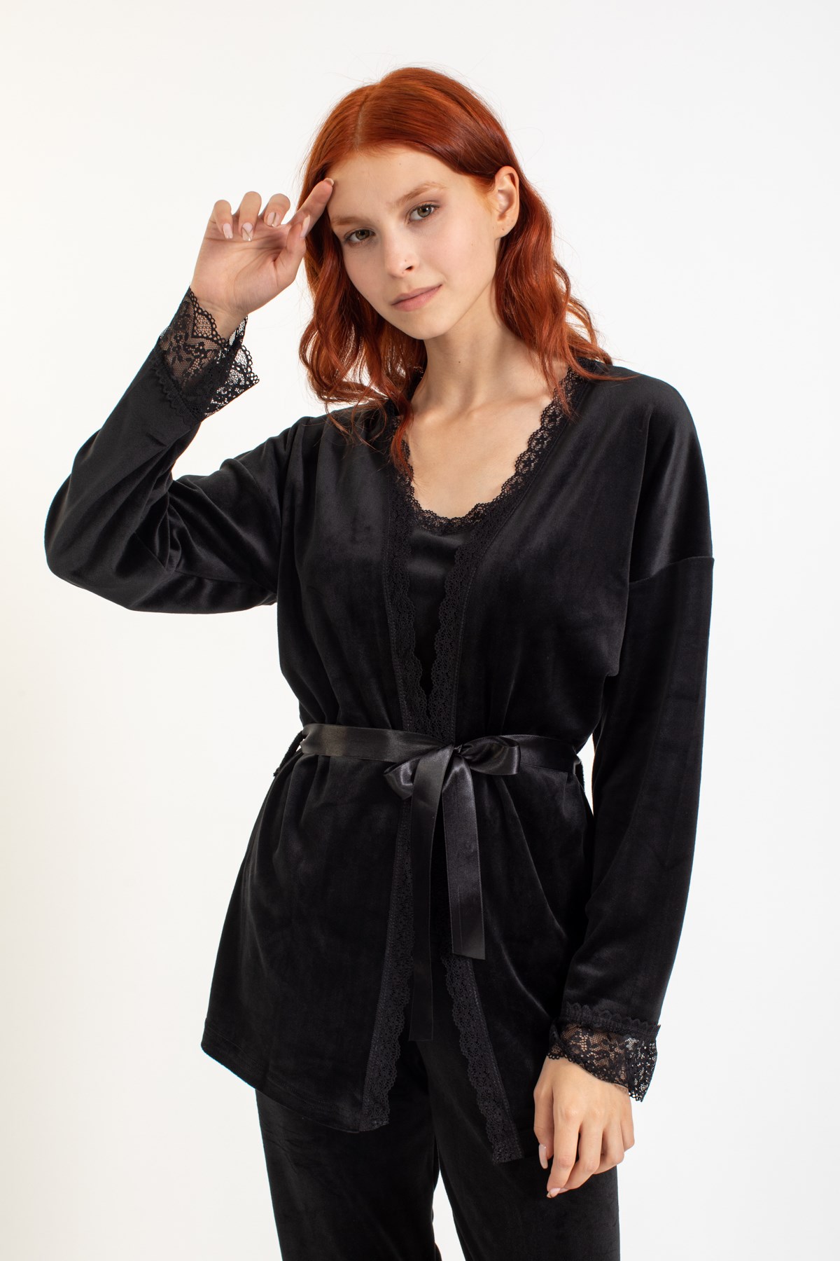 Kadın 13402-1 Dantelli Sabahlık Kadife Pijama Takım