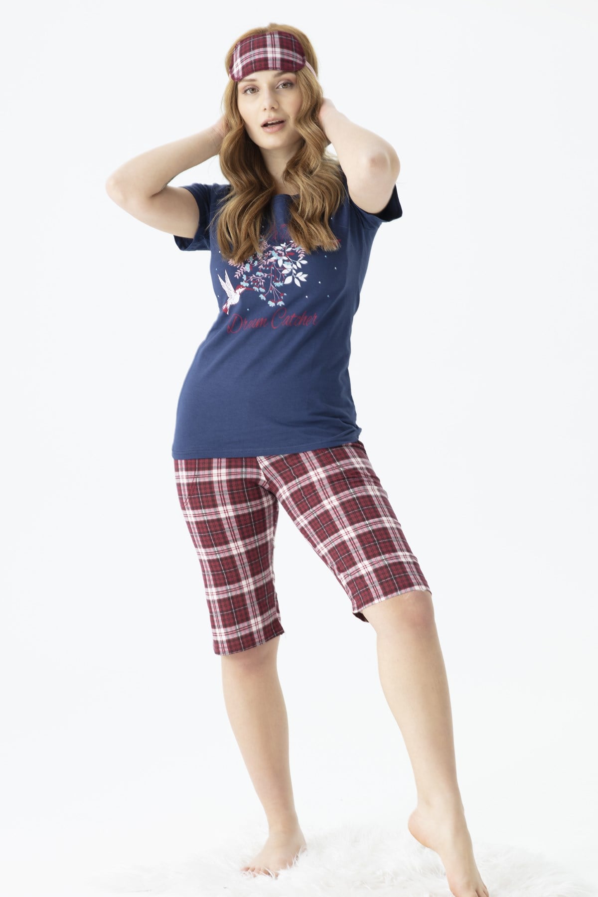 Kadın 3100-23 Desenli Göz Bantlı Kısa Kol Kapri Pijama Takımı