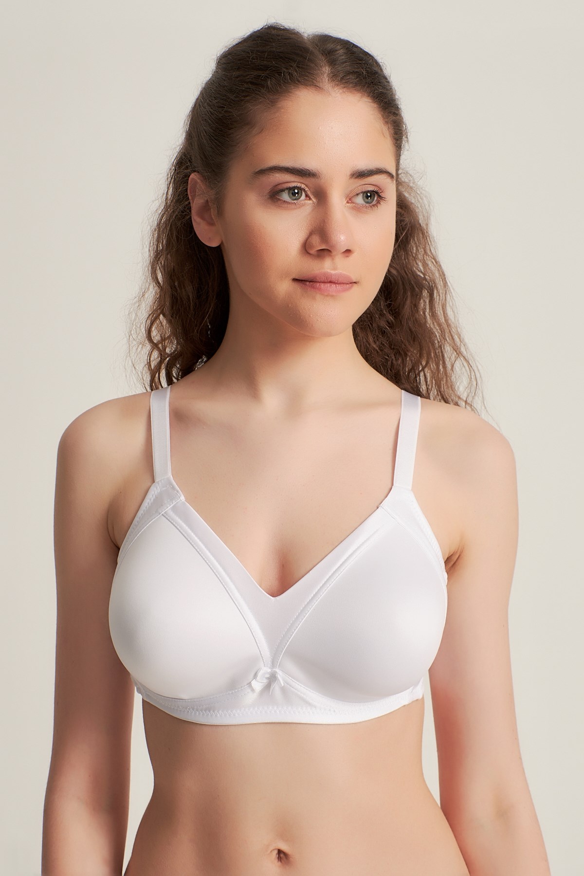 Kadın 901050 Toparlayıcı Telsiz Soft Cup Sütyen BEYAZ